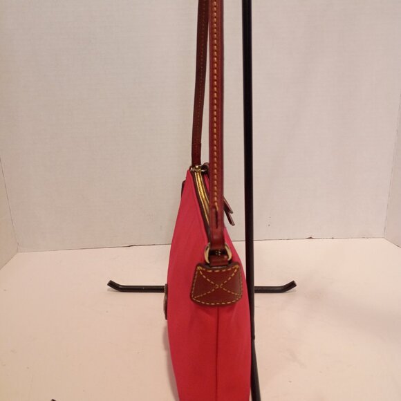 DOONEY & BOURKE Red Nylon Pouchette Mini Crossbody Bag Zip-Top - Picture 5 of 15